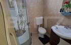 Două case, 160 mp, garaj, 1.370 mp de teren, zona Lesnic