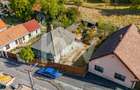 Vânzare casă cu 2 camere, teren 440 mp - strada Cerbului, Săcele