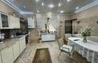 Vila de vanzare, cu 9 camere, 360 mp, zona Ora?tie - 2