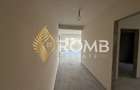 Apartament pe două niveluri, 60 mp, teren 360 mp, zona Edgar Quinet