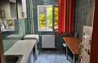 Inchiriez apartament 2 camere decomandat stradal piata Gorjului - 1