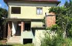 Casă cu Teren 10000 Mp în Preotești - 3