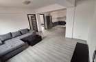 Proprietar inchiriez apartament 3 camere in vila - 2