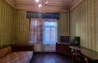 Calea Victoriei // 200mp curte libera // 1911