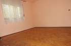 Casa 4 camere situata pe colt intr-o locatie buna in zona Gai