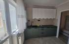 Inchiriez apartament 3 camere - 5