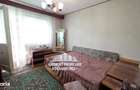 Apartament cu 3 camere, etaj 2, VASLUI - zona ULTRACENTRALA; - 2