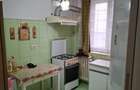 Vand apartament 2 camere, decomandat, Drumul Taberei, str. Targu Neamt 36/85000 euro + 2 garaje/40000 euro/garaj - 1