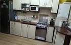 Apartament 3 camere decomandat mobilat + utilat, Str. Zenit.
