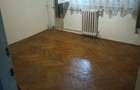 vand apartament trei camere Gheorghe Lazar - 1