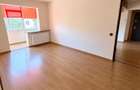 Apartament cu 3 camere semidecomandat în Km 4 - 7