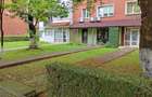 Inchiriez spatiu comercial central Hunedoara - 1