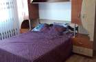 Vand apartament in orasul Marasesti, str. Garoafei, etajul 4 cu 3 camere. Apartamentul este bine intretinut si se vinde complet mobilat. - 1