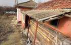 Casă cu Teren 700 Mp în Central