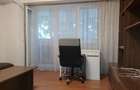 Titulescu, scoala 3, 3 camere decomandat, 80 MP ,loc parcare, etaj 1, 500 euro - 15