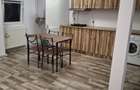 Apartament trei camere de inchiriat