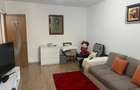 Vand apartament cu 2 camere + loc de parcare si garaj