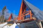 Oportunitate de investitie 3 Cabane A-Frame la cheie in Moieciu
