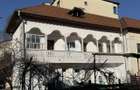 Casa de vanzare in centrul orasului Campulung la pret de apartament - 10
