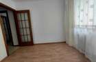 Prima inchiriere 3 camere, complet renovat, loc parcare asigurat.