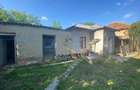 Casă cu Teren 1300 Mp în Central - 9