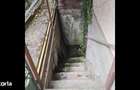 Casa cu 6 camere ?i pivni?a, curte mare - 8