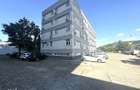 Spatiu de inchiriat, cladire birouri, parcare mare inclusa - 9