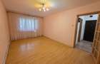 3 camere, decomandat, zona Favorit, parter cu balcon inchis termopan - 1