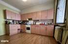 Imobil cu 3 apartamente - 270 mp construiti - langa Palatul Baroc lo