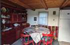 Casa de vanzare, intr-un loc superb si linistit - 3
