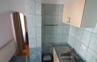 Vand apartament de 2 camere la casa,situat central- Str.Andrei Saguna - 11