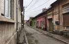 Casa cu spatii comerciale de vanzare - direct de la proprietar in zona centrala