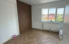 Apartament cu 3 camere , cu loc de parcare subteran ,metrou pacii.