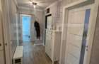 Apartament 3 camere decomandat, 72 mp - zona Soarelui - 1