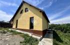 Casa cu 4 camere si 400mp de teren in Voinesti - 9