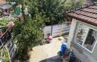 2 Case in aceeasi curte,Zona Titulescu - 9