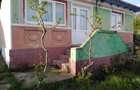 Casa de vanzare in comuna Deleni, jud. Iasi situata chiar la strada principala!