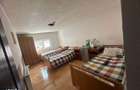 Casa de vanzare, 30camere, curte mare,16bai - 2