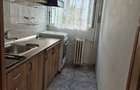 Apt 3 camere nedecomandat, zona Malu Rosu, et 1/4