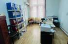 Apartament (pretabil pentru Birou ,Cabinet etc.) de vanzare in centru.