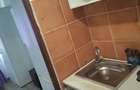 Garsoniera mobilata de inchiriat in Plopeni centrala proprie ?i gradini?a proprie 1.000 lei