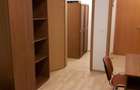 PROPRIETAR inchiriez apartament 2 camere cu loc de parcare. CORESI - 3