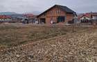 Teren de 5600 mp, în Archia - 3