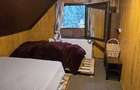 CABANA la munte, intabulata, renovata, mobilata, cu centrala si soba noi (lemne) - 11