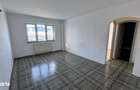 Apartament cu 3 camere -decomandat zona Alecu Russo - 1