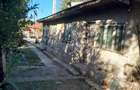 Casă cu 4 camere în Botoroaga - 4