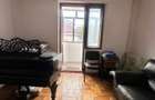 De vanzare apartament cu 3 camere 2 bai, zona Casei de Cultura 77.500e - 1
