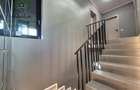 CASA CL A 4 cam, 2 bai, dressing, 127mp, teren 470mp, MIROSLAVA centru