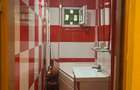 Apartament cu 3 camere,semidecomandat
