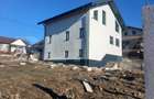 Vila moderna cu 5 camere in Valea Adanca, langa lac